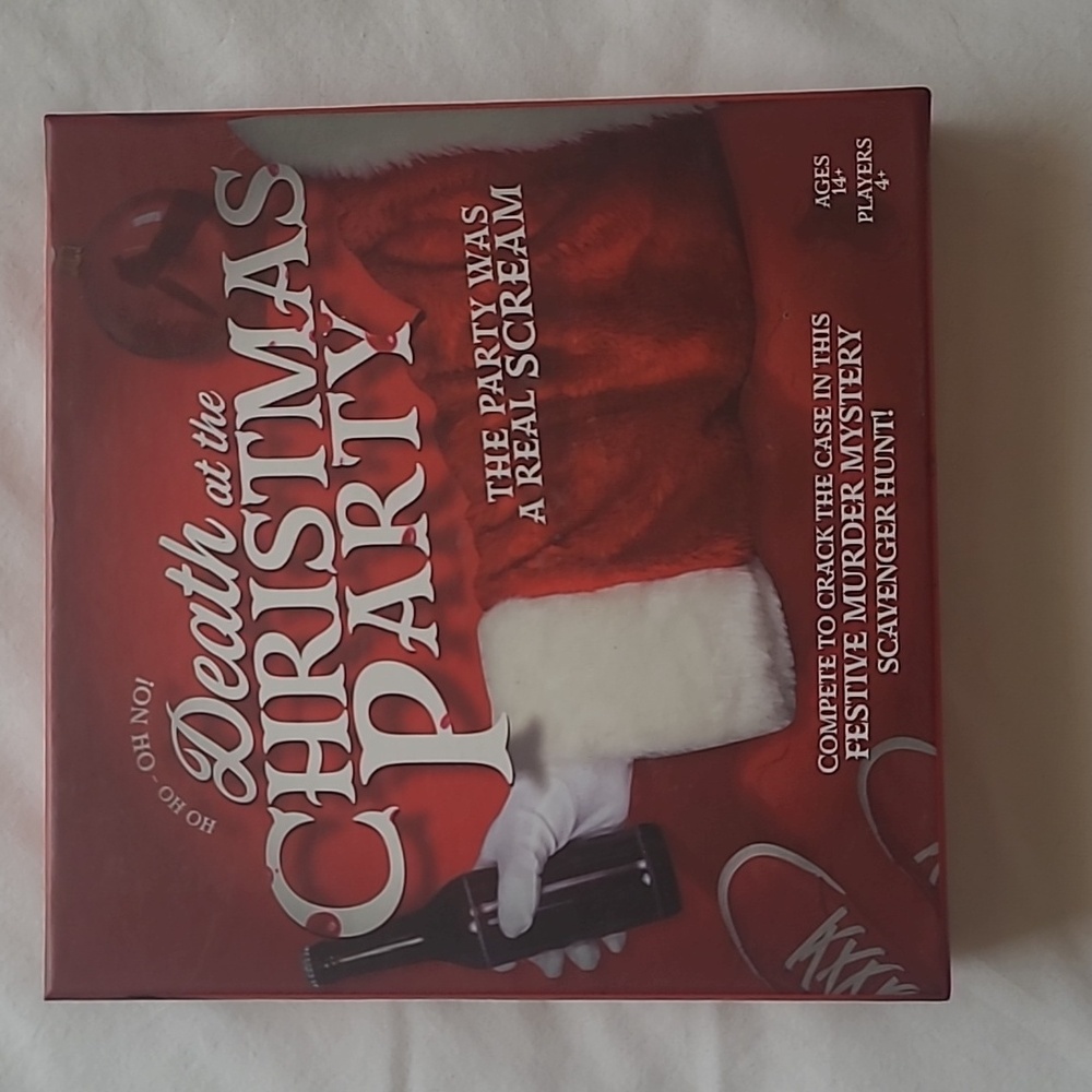 🌞 2 for $24 🌞 Death at the Christmas party